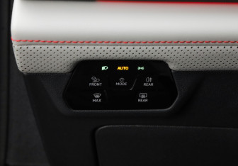 Подержанный автомобиль Volkswagen Teramont 2024 года (25 фото)