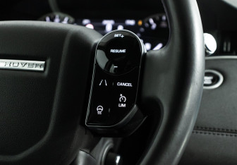 Подержанный автомобиль Land Rover Range Rover Evoque 2020 года (24 фото)