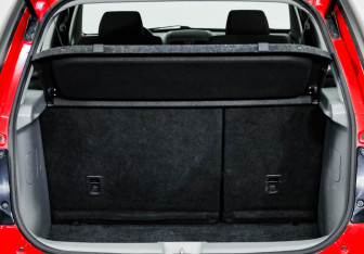 Подержанный автомобиль Suzuki SX4 Hatchback 2011 года (27 фото)