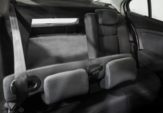 Подержанный автомобиль Renault Fluence 2010 года (21 фото)