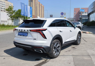 Подержанный автомобиль Haval F7 2025 года (4 фото)