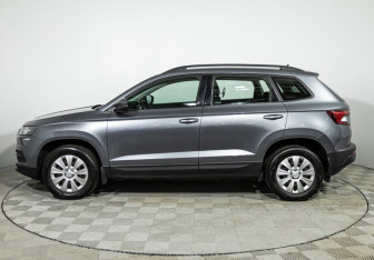 Подержанный автомобиль Skoda Karoq 2020 года (8 фото)