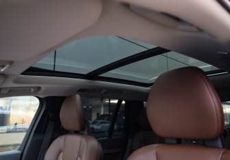 Подержанный автомобиль Volvo XC90 2019 года (20 фото)