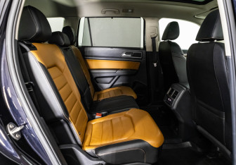 Подержанный автомобиль Volkswagen Teramont 2019 года (22 фото)