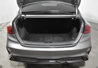 Подержанный автомобиль Kia Cerato Sedan 2022 года (20 фото)