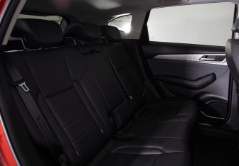 Подержанный автомобиль Haval F7 2023 года (19 фото)
