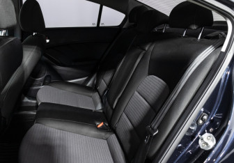 Подержанный автомобиль Kia Cerato Sedan 2018 года (10 фото)