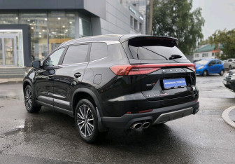 Подержанный автомобиль Chery Tiggo 8 Pro Max 2023 года (6 фото)