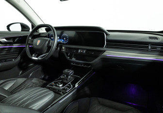 Подержанный автомобиль Hongqi HS5 2024 года (9 фото)