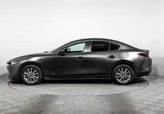 Подержанный автомобиль Mazda 3 Sedan 2021 года (8 фото)