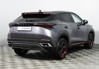 Подержанный автомобиль Omoda C5 2022 года (5 фото)