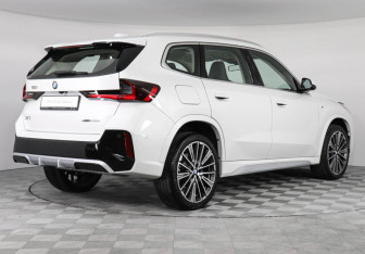 Новый BMW X1 2025 (4 фото)