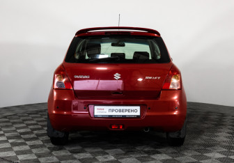 Подержанный автомобиль Suzuki Swift Hatchback 2010 года (6 фото)