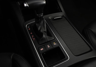 Подержанный автомобиль Kia Sorento 2018 года (20 фото)