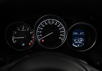 Подержанный автомобиль Mazda CX-5 2016 года (18 фото)