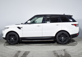 Подержанный автомобиль Land Rover Range Rover Sport 2016 года (8 фото)