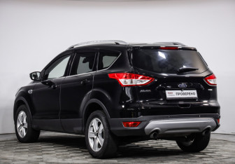 Подержанный автомобиль Ford Kuga 2016 года (7 фото)