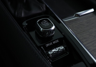 Подержанный автомобиль Volvo S90 2021 года (5 фото)