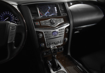 Подержанный автомобиль Infiniti QX80 2019 года (21 фото)