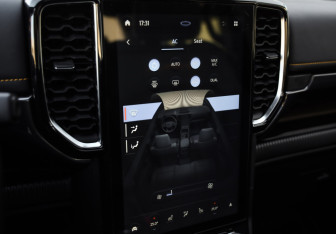 Подержанный автомобиль Ford Ranger 2024 года (19 фото)