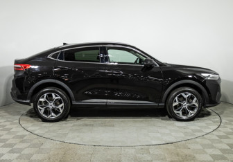 Подержанный автомобиль Haval F7x 2023 года (4 фото)