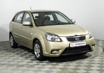 Подержанный автомобиль Kia Rio Hatchback 2011 года (3 фото)