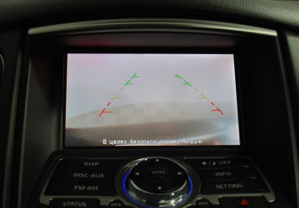 Подержанный автомобиль Infiniti QX50 2016 года (15 фото)