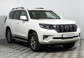 Подержанный автомобиль Toyota Land Cruiser Prado 2017 года (3 фото)