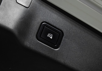 Подержанный автомобиль Changan UNI-V 2024 года (25 фото)