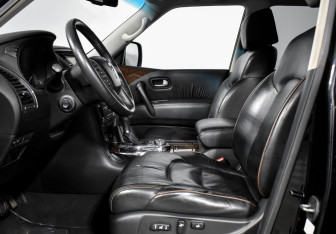 Подержанный автомобиль Nissan Patrol 2014 года (12 фото)