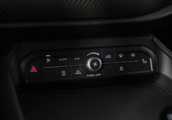 Подержанный автомобиль Haval F7x 2021 года (18 фото)