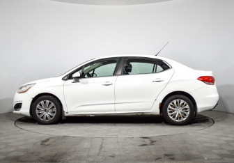 Подержанный автомобиль Citroen C4 Sedan 2014 года (8 фото)
