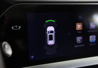 Подержанный автомобиль Geely Monjaro 2024 года (2 фото)