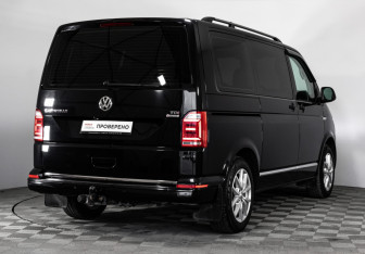 Подержанный автомобиль Volkswagen Caravelle 2016 года (5 фото)