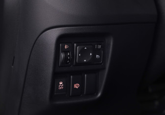 Подержанный автомобиль Nissan Juke 2012 года (17 фото)