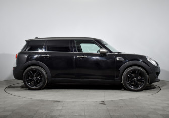 Подержанный автомобиль MINI Clubman Wagon 2016 года (4 фото)