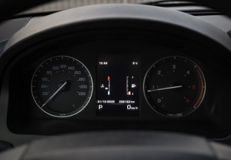 Подержанный автомобиль Land Rover Freelander 2013 года (14 фото)