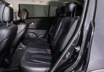 Подержанный автомобиль Kia Sportage 2014 года (10 фото)