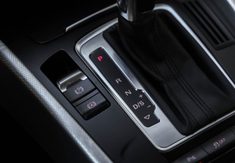 Подержанный автомобиль Audi Q5 2015 года (19 фото)