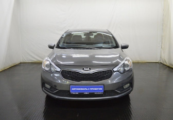 Подержанный автомобиль Kia Cerato Sedan 2013 года (2 фото)