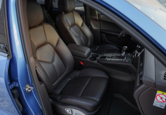 Подержанный автомобиль Porsche Macan 2014 года (31 фото)