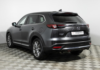 Подержанный автомобиль Mazda CX-9 2018 года (7 фото)