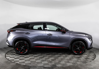 Подержанный автомобиль Omoda C5 2023 года (5 фото)