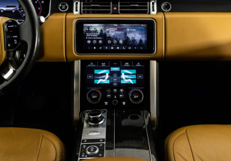 Подержанный автомобиль Land Rover Range Rover 2019 года (13 фото)