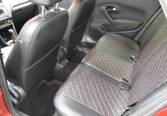 Подержанный автомобиль Volkswagen Polo Sedan 2013 года (11 фото)