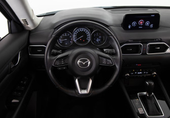 Подержанный автомобиль Mazda CX-5 2019 года (10 фото)