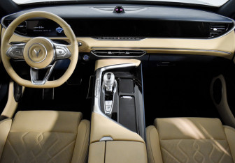 Подержанный автомобиль Voyah Free 2023 года (16 фото)