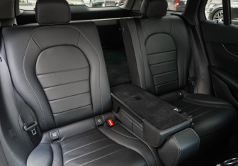 Подержанный автомобиль Mercedes-Benz GLC Coupe 2018 года (27 фото)