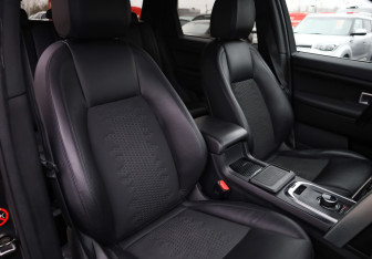 Подержанный автомобиль Land Rover Discovery Sport 2018 года (26 фото)