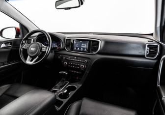 Подержанный автомобиль Kia Sportage 2019 года (9 фото)